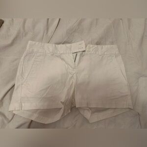 Vineyard Vines White Shorts, Size 4